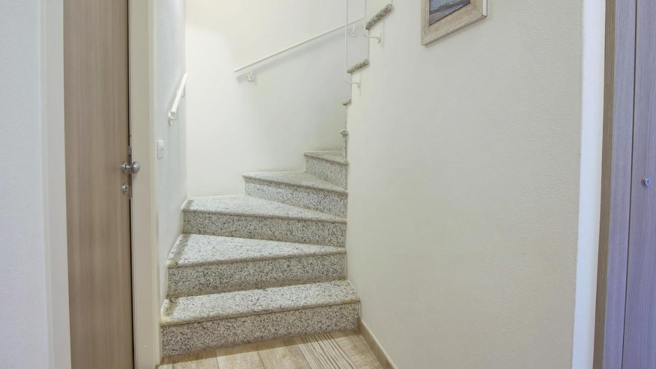 Italianway - Affittacamere Brenna San Fermo della Battaglia 외부 사진